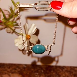 RARE Vintage Green stone Gold Toe Clip with hanging chain and charm